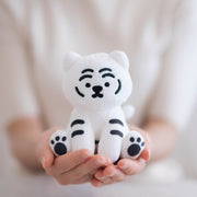 【MUZIKTIGER】MOVING TIGER STUFFED TOY  (WHITE TIGER)