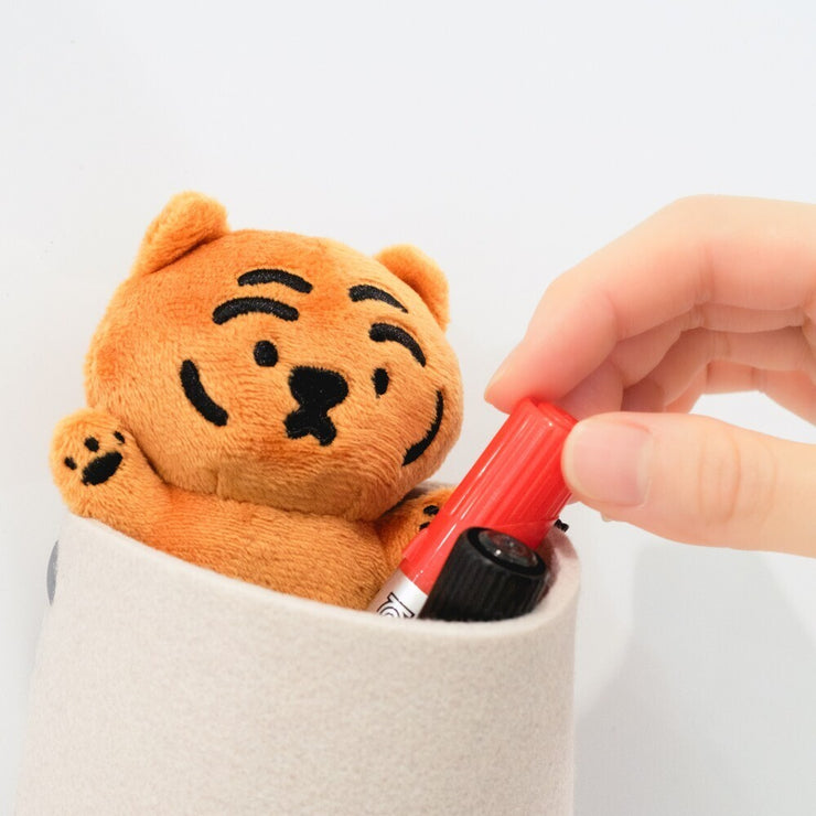 【MUZIKTIGER】HUG ME STUFFED PLUSH MAGNET (RED TIGER)