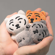 【MUZIKTIGER】HUG ME STUFFED PLUSH MAGNET (WHITE TIGER)