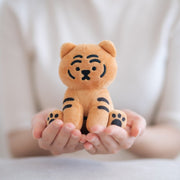 【MUZIKTIGER】MOVING TIGER STUFFED TOY (RED TIGER)